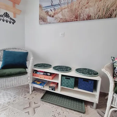 Confort Avec Jardin, Près De Valenciennes - 5 Chambres, équipements Bébé, Borne électrique - Fr-1-510-188 Wallers