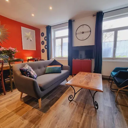 Hébergement de vacances Confort Avec Jardin, Près De Valenciennes - 5 Chambres, équipements Bébé, Borne électrique - Fr-1-510-188